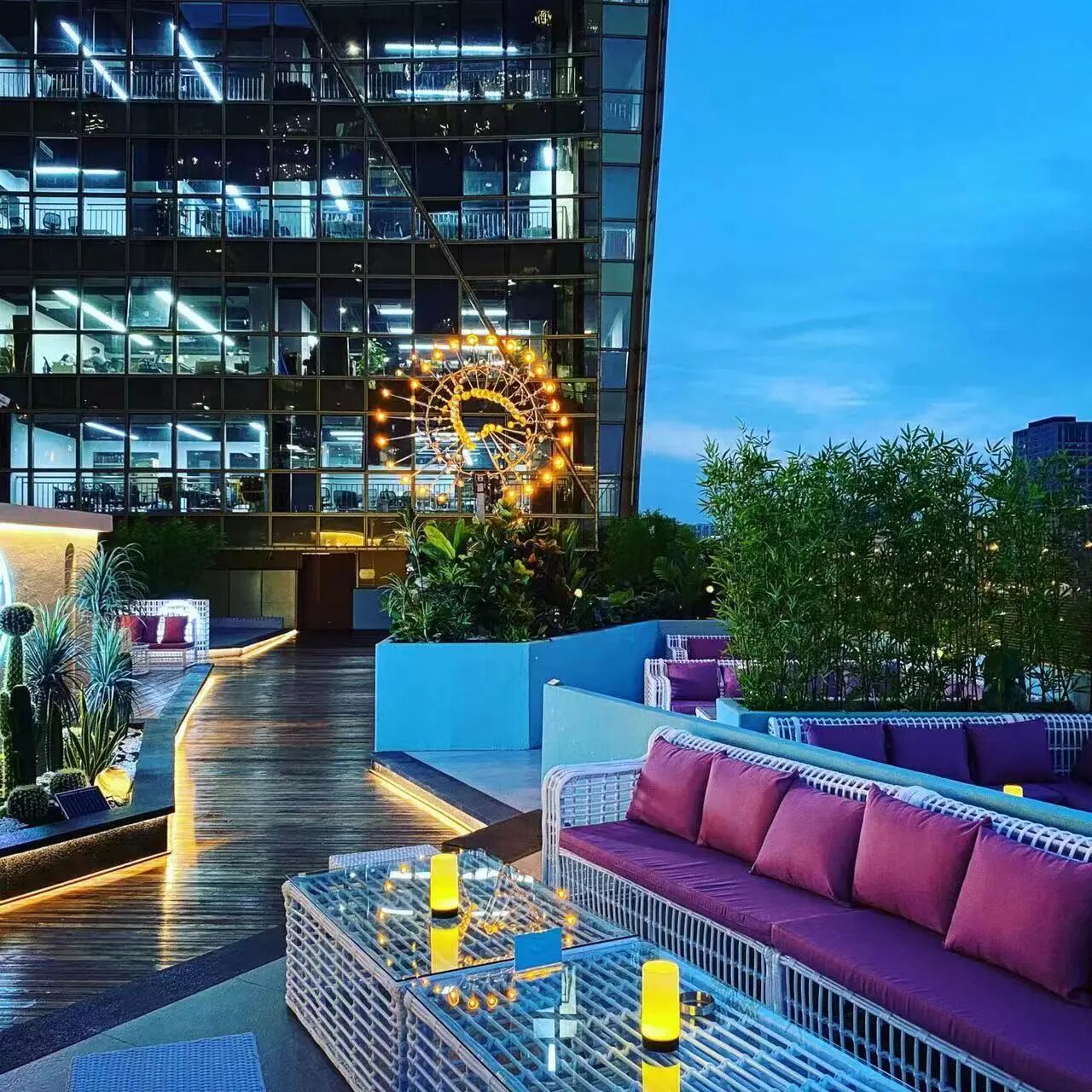 【隐歌·火锅·铁板烧·ktv(金长安店)】金长安店 | 看得见北京繁华