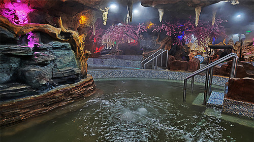 西宁溶洞温泉